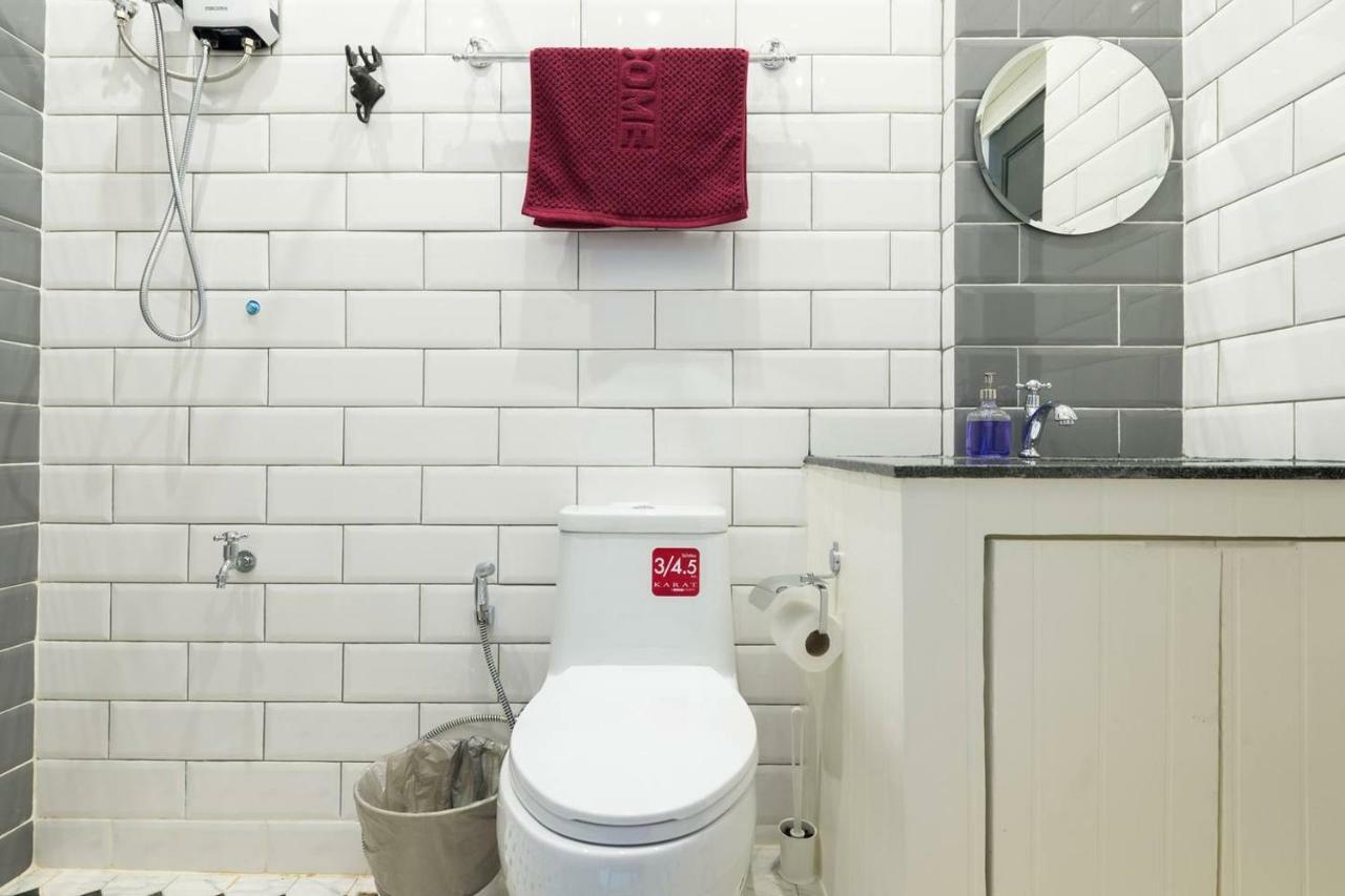 196 Oldtown Chic Hostel Bangkok Bagian luar foto